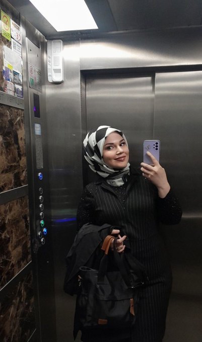 Yarrağını hemen ağzıma alıp oynamaya başladım türbanlı ifşa