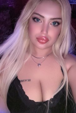 Yarağımı amcığının dudakları arasına yerleştirdim ve kökledim onlyfans ifşa